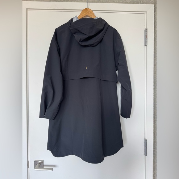 NWT Rhône Tens women’s black long Raincoat sz M - Picture 8 of 10